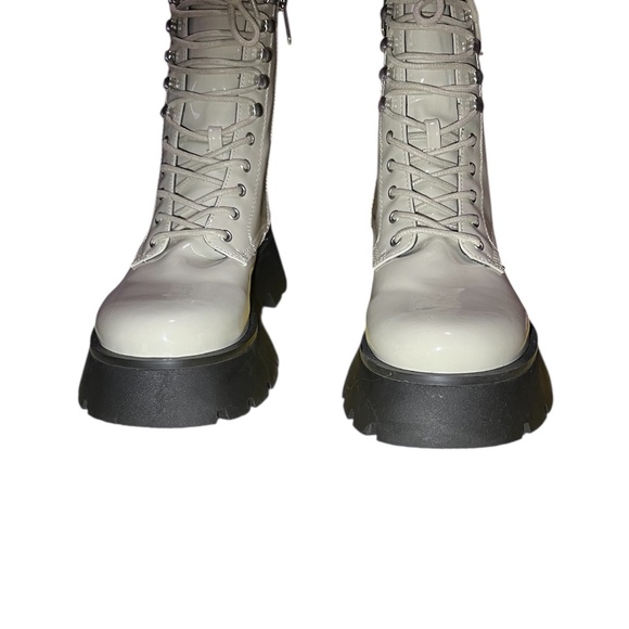 Circus by Sam Edelman Lolita Combat Boot - Picture 2 of 8